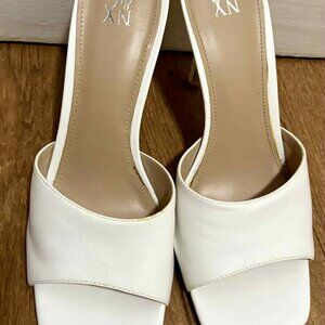 NY&C white dress shoe